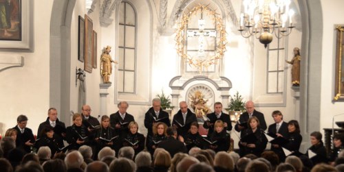 Der Kammerchor Feldkirch unter der Leitung von Benjamin Lack schloss die diesjährige Reihe der Rankweiler Basilikakonzerte mit einem stilvollen Konzert ab.