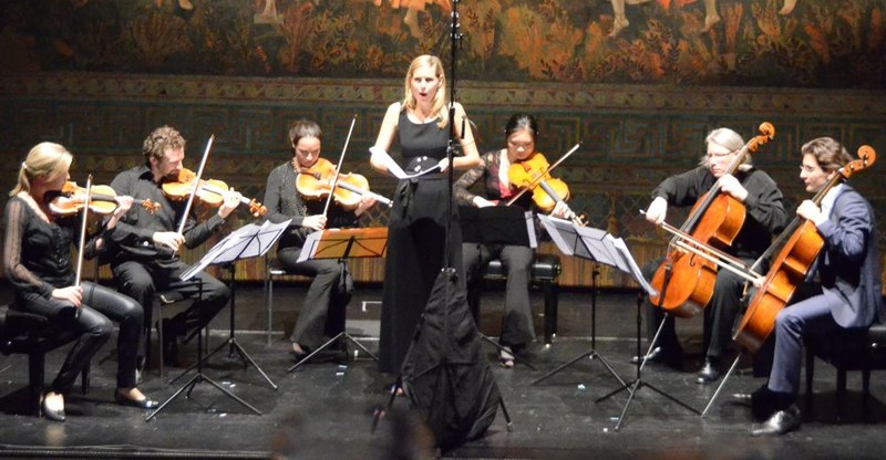 ... und im großen Ensemble. (Sophie Klußman, Sopran; Elina Vähälä und Ilya Gringolts, Violine; Lise Berthaud und Peijun Xu, Viola; Peter Bruns und Valentin Radutiu, Violoncello)