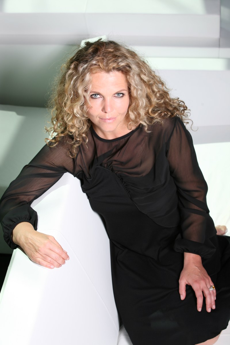 Johanna Doderer erhält den Ernst-Krenek Preis 2014 für ihre Oper "Der leuchtende Fluss", komponiert nach einem Libretto von Wolfgang Hermann. (Foto: Johannes Ifkovits)