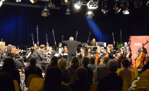 Das Symphonieorchester Vorarlberg unter der Leitung von Ingo Ingensand spielte im Rahmen von "Texte und Töne" zahlreiche Orchesterwerke und Konzerte.