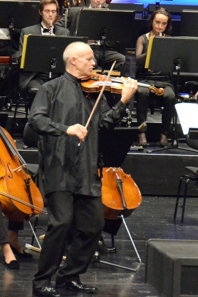 Thomas Zehetmair spielte das 2. Violinkonzert von Sergej Prokofjew mit einer facettenreichen Tongebung, geistreich und vital.
