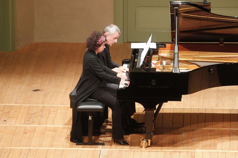Yaara Tal und Andreas Groethuysen ergänzten sich bei ihrem gemeinsamen Spiel hervorragend. (Foto: Schubertiade)