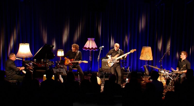 Nussbaumers Band setzt sich aus bekannten Szene-Musikern zusammen