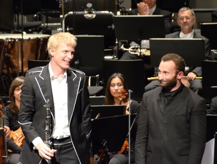 Der Klarinettist Martin Fröst und der Dirigent Kirill Petrenko wurden im Rahmen des Orchesterkonzertes der Bregenzer Festspiele bejubelt