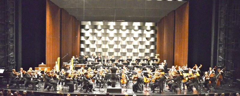 Die Wiener Symphoniker unter der Leitung von Kirill Petrenko formten die vielschichtigen Werke mit großem Engagement