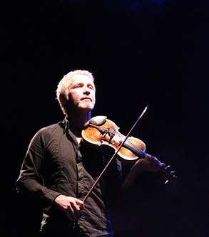 Bernie Mallinger - setzte seine Violine mitunter mit verzerrtem Klang wie eine E-Gitarre ein