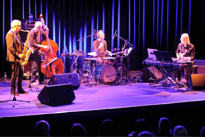 Andy Sheppard, Michel Benita, Michele Rabbia und Eivind Aarset - Könner im Quartet (© Stefan Hauer - vielen Dank!)