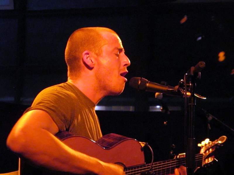 Charlie Cunningham: Der sensible Londoner Singersongwriter ...
