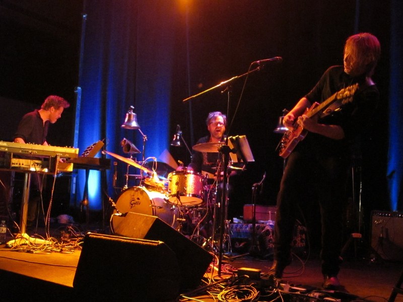 Stian Westerhus & Pale Horses - die drei Norweger trieben es jenseits aller musikalischen Kategorien bis zur Ekstase (alle Fotos: © Peter Füssl)