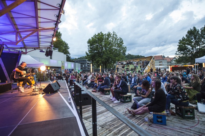 Die Terrasse als Veranstaltungsort macht wetterabhängig, der Samstag blieb trocken