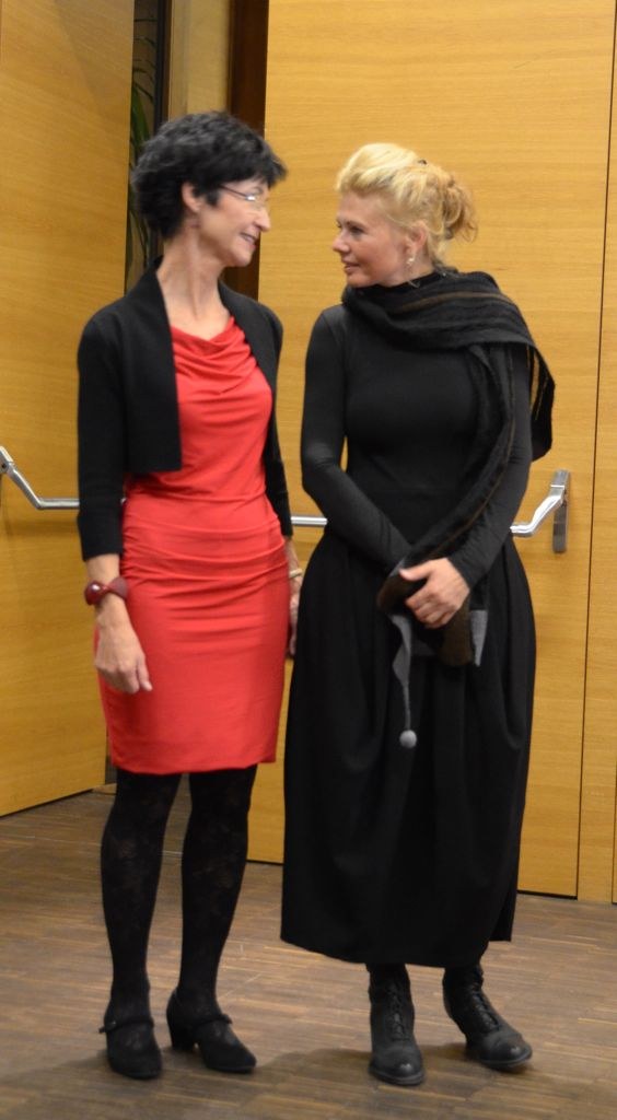 Gabriele Ulmer und Yvette Heller arbeiten seit Jahren zusammen. Derzeit stellen sie im ORF Funkhaus in Dornbirn aus.