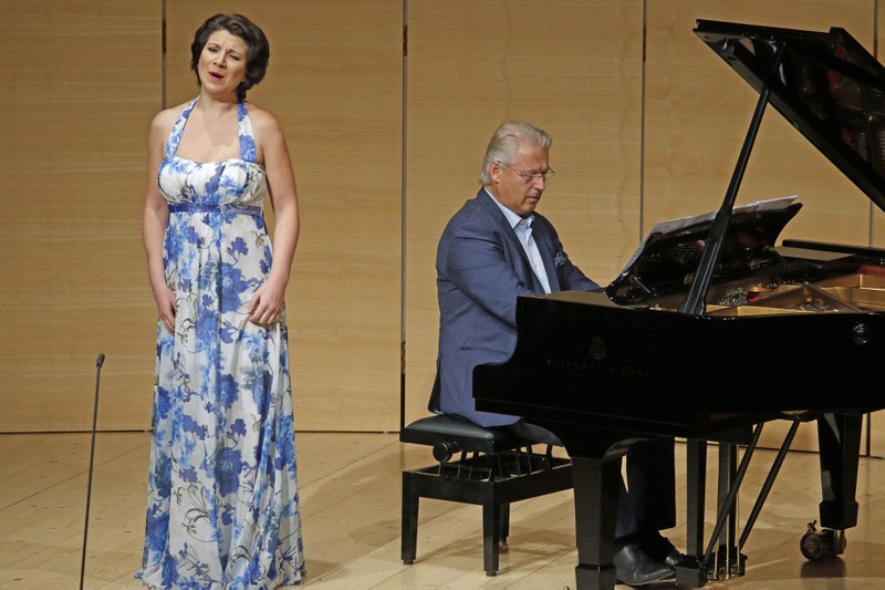 Elisabeth Kulman und Eduard Kutrowatz gestalteten bei der Schubertiade Schwarzenberg einen Liederabend mit viel Symbolkraft. (Fotos: Schubertiade)