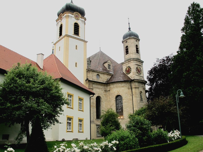 Schauplatz des Abschlusskonzertes der 23. Internationalen Wolfegger Konzerte war die barocke Schlosskirche