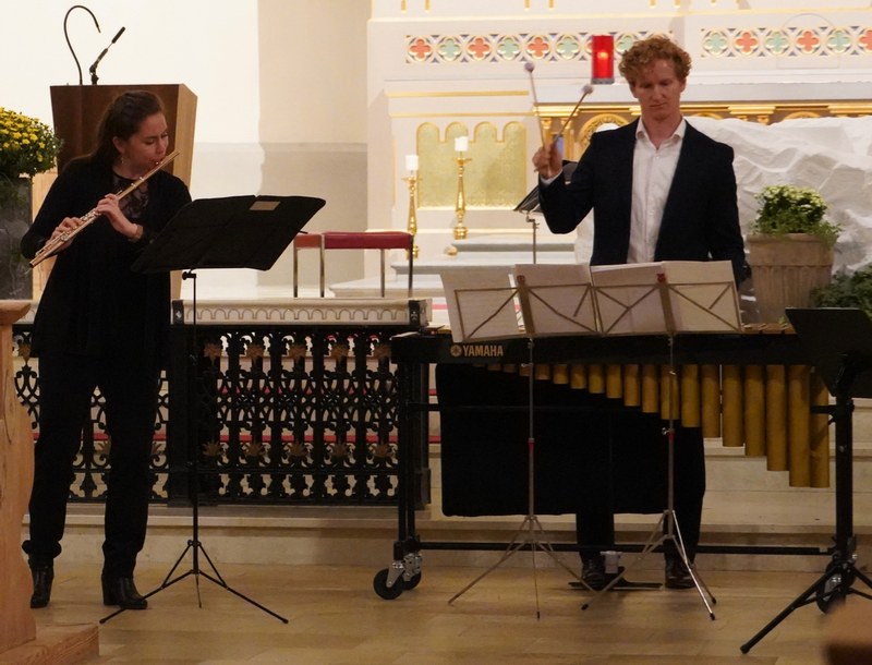In guter Übereinstimmung musizierten Maria Jauk und Joachim Murnig unter anderem Werke von Wolfram Wagner und Garth Farr.