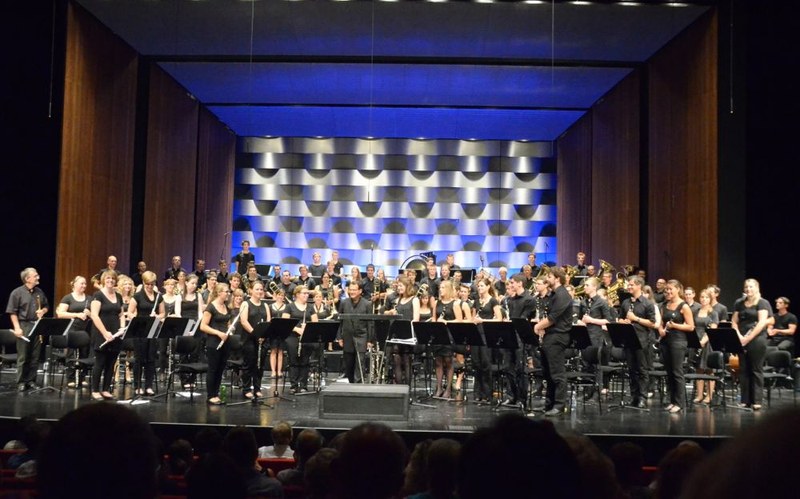 Die Blasorchestermatinee unter dem Motto "Brass Impossible" mit dem IBC-Blasorchester unter der Leitung von Martin Kerschbaum im sehr gut besuchten Bregenzer Festspielhaus war ein voller Erfolg.
