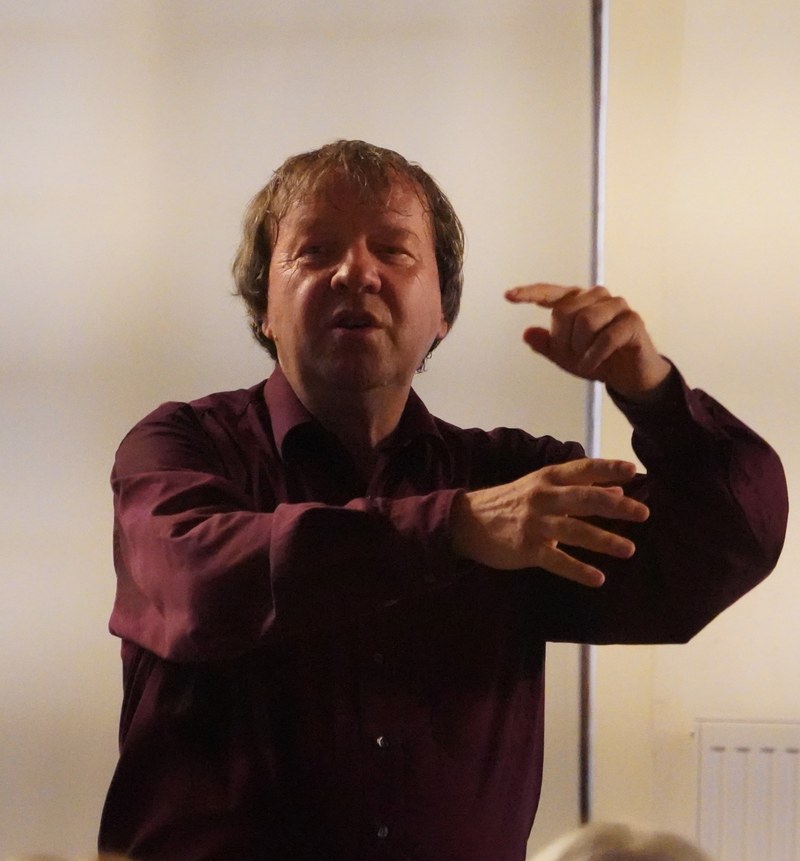 Im Auftrag von Martin Schelling schuf der deutsche Komponist und Pianist Rudi Spring ein vielgestaltiges neues Werk mit dem speziellen Titel "PrisM ART INvention" für die ungewöhnliche Besetzung mit Klarinette, Bassetthorn, Violoncello und Klavier.