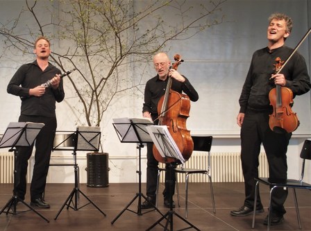 Mit Ernst Moldens "Liad ibas Losziagn" bedankten sich die Musiker treffend beim Publikum. (Foto: Fritz Jurmann)