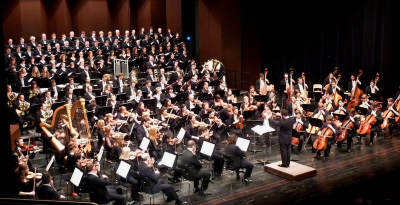 Ganz bei der Sache und in der Musik von Gustav Mahler - das SOV unter Kirill Petrenko