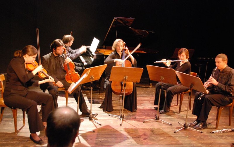 Das "ensemble plus" musizierte konzentriert und aussagekräftig