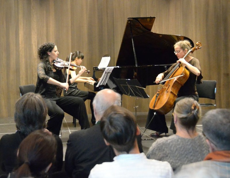 Die Interpretation des Klaviertrios von Johannes Wohlgenannt Zincke machte den Musikerinnen sichtlich Spaß.