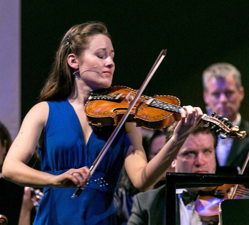 Ragnhild Hemsing faszinierte mit ihrer intensiven Spielart - zuerst mit der Hardangerfiedel, dann mit der Violine. (Foto: Feldkirch Festival)