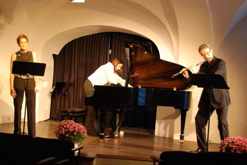 Die Sopranistin Catrin Kirchner und der Flötist Eugen Bertel sowie Anna Adamik am Klavier boten virtuos Werkdeutungen