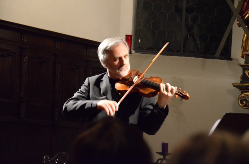 Seit Jahren unterstützen Rainer Honeck und Freunde aus den Reihen der Wiener Philharmoniker das kulturelle Engagement von Maria Müller und konzertieren im Rahmen von Kultur.LEBEN zugunsten von Waisenkindern.