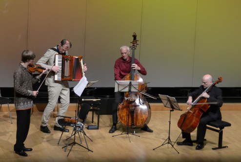 Das dritte Abokonzert der neuen Reihe "Klassik am Bach" mit dem Ensemble "Amarcord Wien" (Sebastian Gürtler, Vl; Michael Wilmas, Vc; Gerhard Muthspiel, Kb; und Tommaso Huber, Akk;)  war ein voller Erfolg.