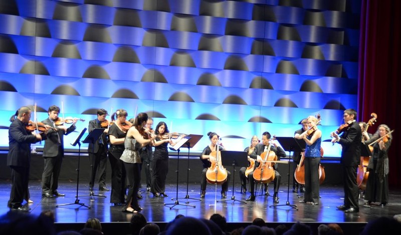 Das amerikanische Streichorchester „A Far Cry" begeisterte bei seinem Europa-Debüt in Bregenz mit seiner Energie geladenen Spielfreude.