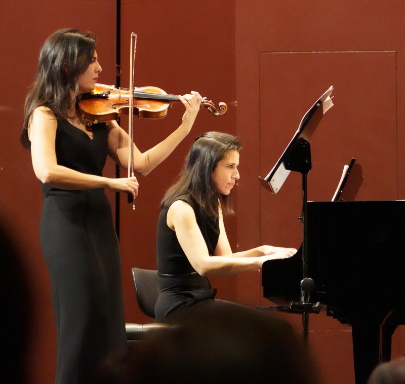 Natascia Gazzana (Violine) und Raffaella Gazzana (Klavier) musizierten im Dornbirner Kulturhaus und begeisterten mit ihrer musikalischen Aussagekraft sowie ihrem aus einem großen Einverständnis heraus geformten Spiel.