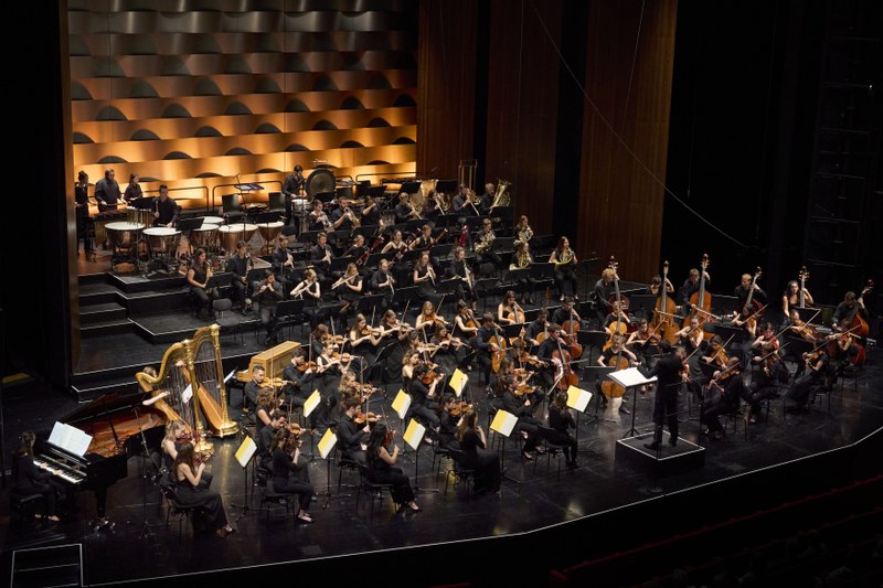 Das Abschlusskonzert der Orchesterakademie der Wiener Symphoniker im Bregenzer Festspielhaus war ein eindrückliches und erfreuliches Konzerterlebnis. (Fotos. Anja Köhler)