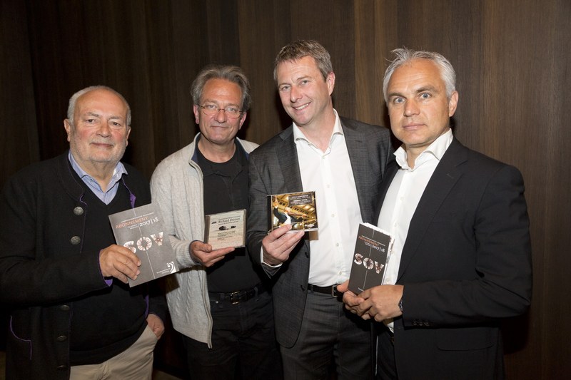 Sie präsentierten das Programm der Saison 2017/18 beim SOV, v.l.n.r. Vizepräsident Wolfgang Burtscher, Chefdirigent Gérard Korsten, Geschäftsführer Thomas Heißbauer und Präsident Manfred Schnetzer (Fotos SOV/Dietmar Mathis).