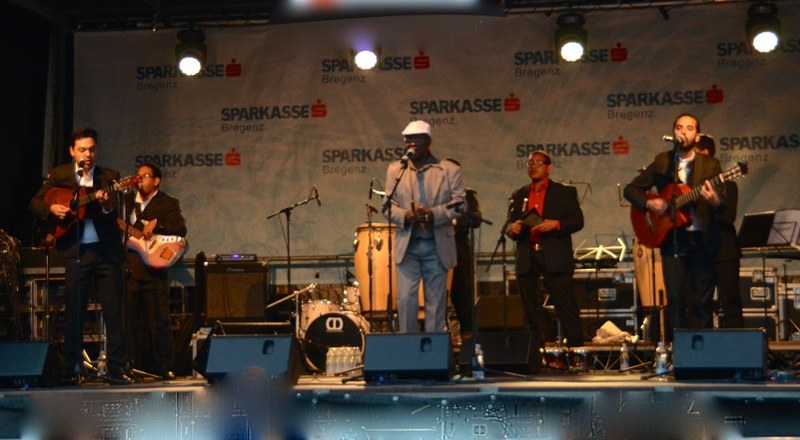 Am späteren Abend gab's kubanische Musik mit Son del Nene und Band.