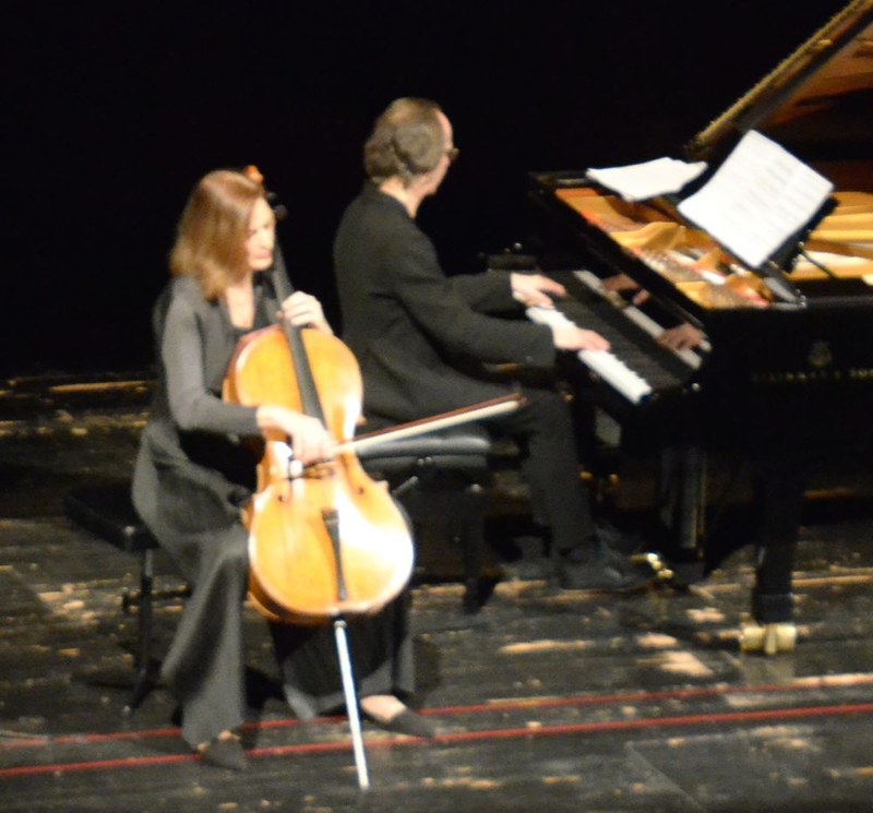 Anja Lechner und Francois Couturier führten das Publikum im Rahmen von "Dornbirn Klassik"  in meditative Klangwelten.