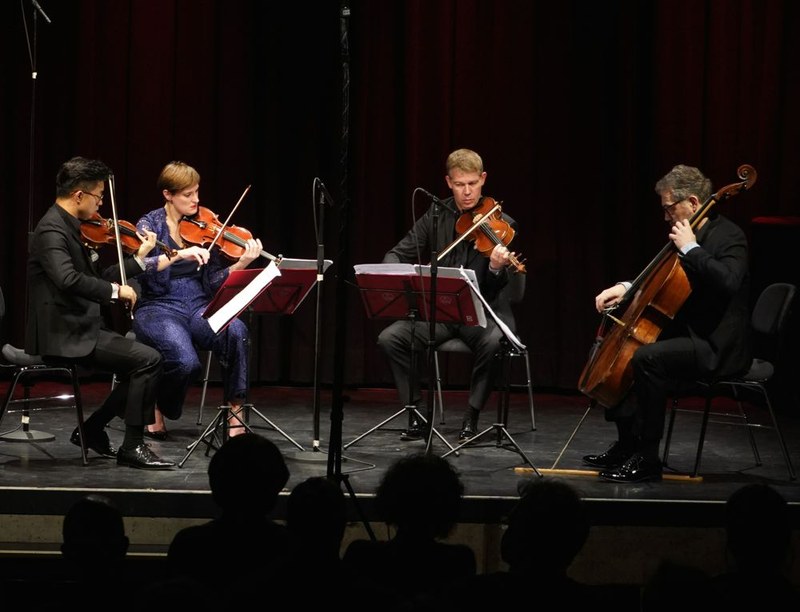 Zum 30-jährigen Bestehen der Bludenzer Tage zeitgemäßer Musik musizierte das renommierte Quatuor Diotima. Die qualitätvollen Werkdeutungen ermöglichten einen faszinierenden  Konzertabend mit neuen Kompositionen, unter anderem von Wolfram Schurig und Georg Friedrich Haas.