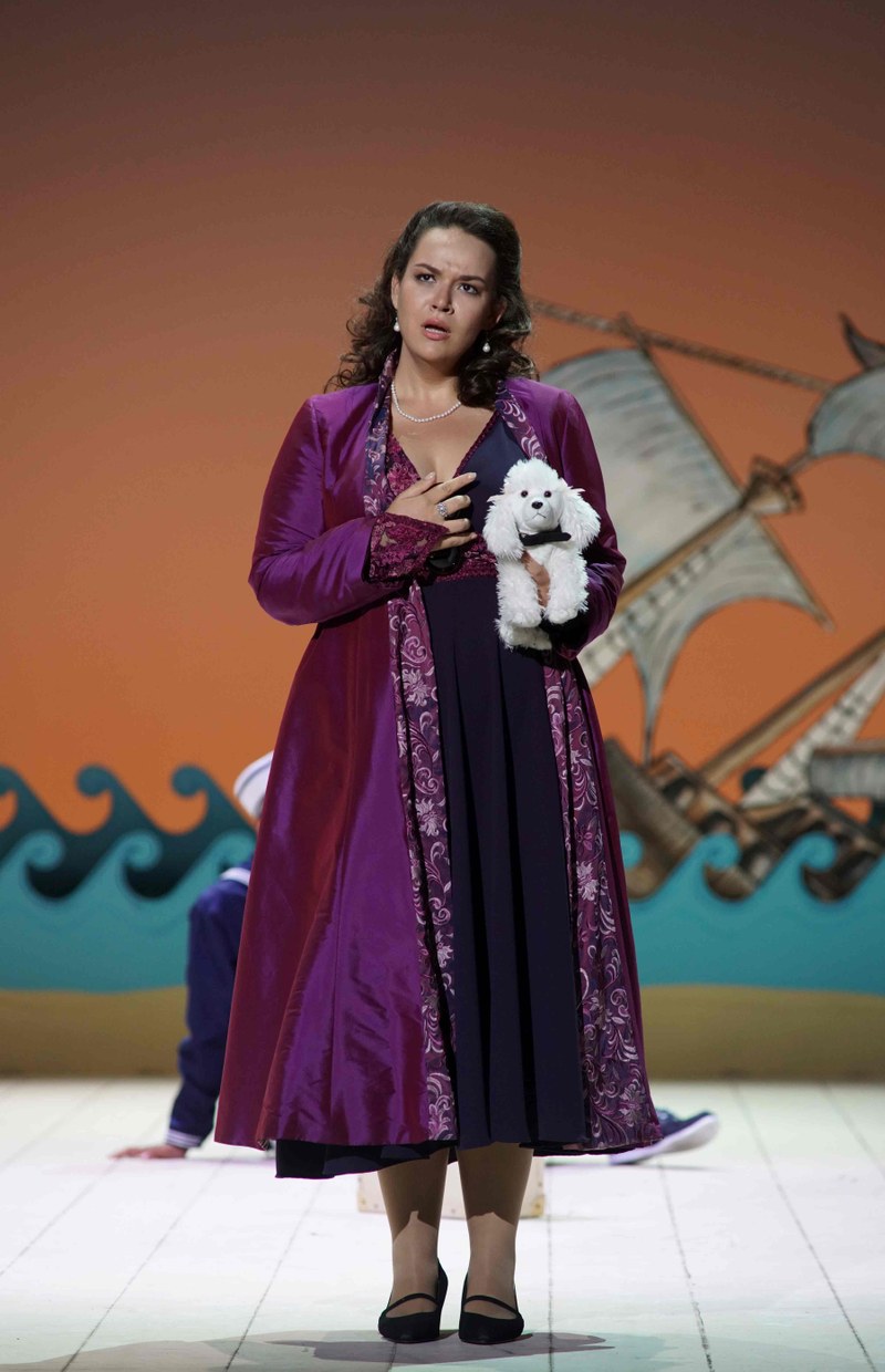 Die Titelrolle der Isabella, das Objekt der Begierde, wird von der russischen Mezzosopranistin Maria Barakova verkörpert, die zwei Jahre an dieser Partie gearbeitet hat.