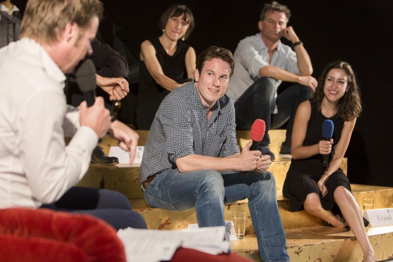 Pressesprecher Renner im Gespräch mit dem Bariton Maximilian Krummen und der Sopranistin Sónia Grané (Fotos: Bregenzer Festspiele/Lisa Mathis).