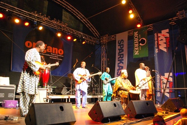 Super Rail Band de Bamako - quicklebendige Legende aus Mali