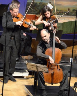 Der renommierte Cellist Christophe Coin, unter anderem Begründer des "Quatuor Mosaiques", leitete das CSM und stand als Solist im Mittelpunkt des Abends.