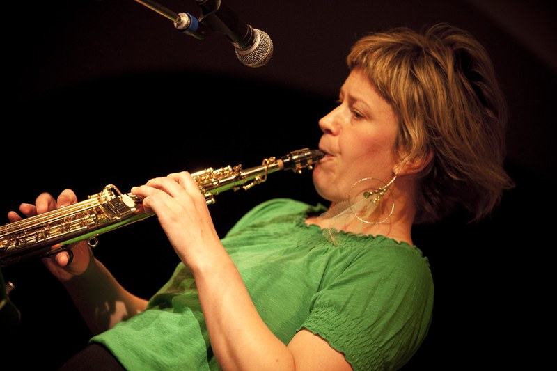 Ganz wenig Instrument, ganz viel Lied