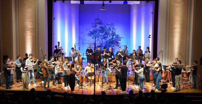 Im Pforte Kammerorchester Plus begeisterten junge Orchestermusiker:innen der Iberacademy aus Kolumbien sowie der Stella Vorarlberg.