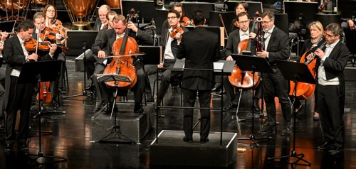 Anton Sorokow (Violine), Christoph Stradner (Violoncello), Paul Kaiser (Oboe) und Patrick de Ritis (Fagott) waren in Haydns „Sinfonia concertante" die Solisten aus den eigenen Reihen.(© Udo Mittelberger)