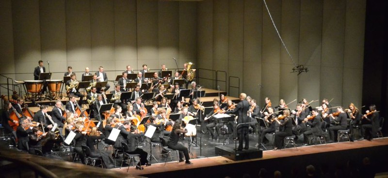Mit großer Klangfarbenpracht entfaltete das SOV die selten zu hörende zweite Symphonie von Jean Sibelius.