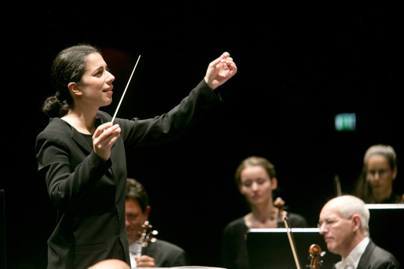 Die französische Dirigentin Marie Jacquot leitete die Wiener Symphoniker in einem rein russischen Konzertprogramm. (© Dietmar Mathis)