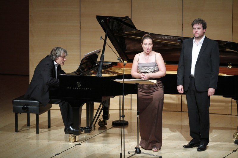 Die Sopranistin Christina Landsamer und der Tenor Maximilian Schmitt boten selten zu hörende und frühe Lieder von Franz Schubert. (Foto: Schubertiade)