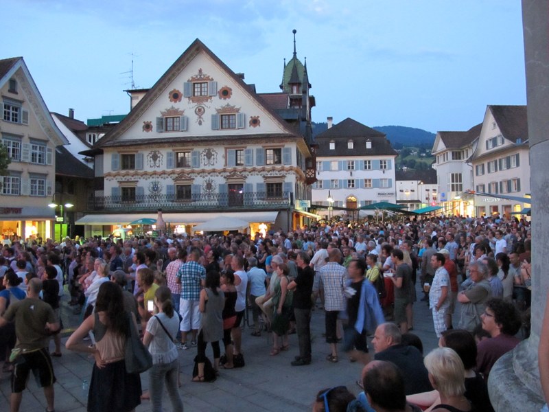 ... und ja: es waren ein paar Leute da! (alle Fotos © Peter Füßl)