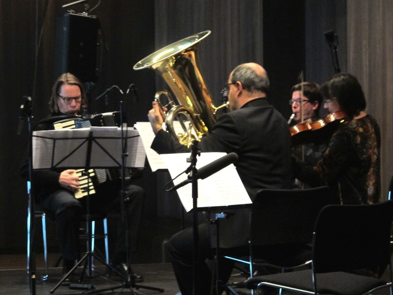 Ensemble „Wahnsang“, v.l.n.r. Harald Pröckl, Akkordeon, Karlheinz Siessl, Tuba, Stephan Moosmann, Klarinette und Martha Kneringer, Bratsche.