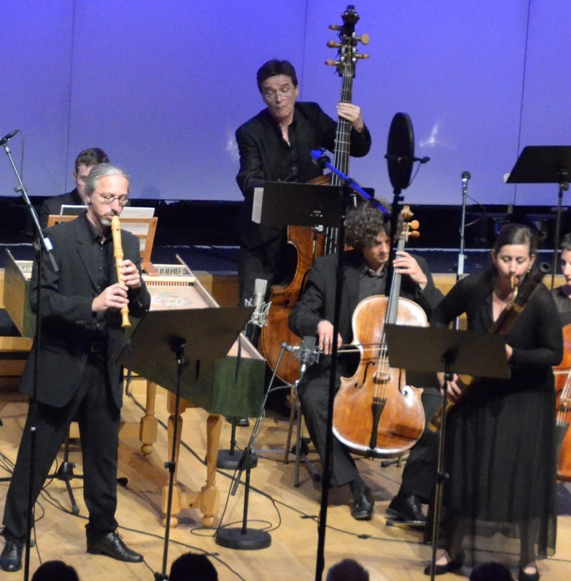 Das "Concerto à 6" von Georg Philipp Telemann interpretierten der Blockflötist Wolfram Schurig und die Fagottistin Barbara Meditz als Solisten ausdrucksstark.