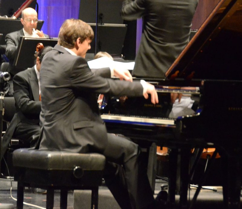 Aaron Pilsan vertiefte sich in die Geisteswelt von Johannes Brahms' erstem Klavierkonzert.