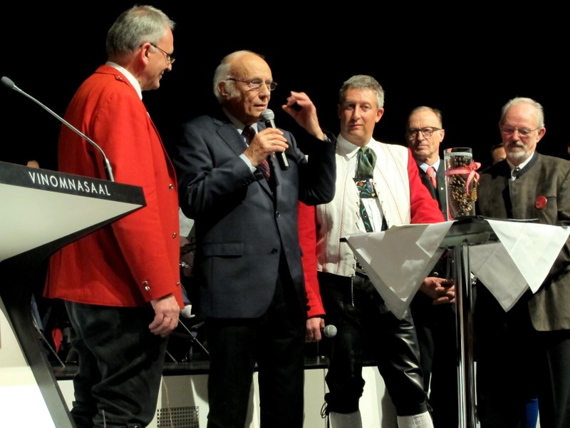 In einer Talkrunde wurden Geschichte und Gegenwart aufgearbeitet, v.l.n.r. Landesobmann Wolfram Baldauf, Ehren-Landeskapellmeister Prof. Edwin Malin, Moderator Stefan Jochum, der Lecher Bürgermeister Ludwig Muxel und Historiker Oskar Schwarzmann, Bürgermusik Rankweil.